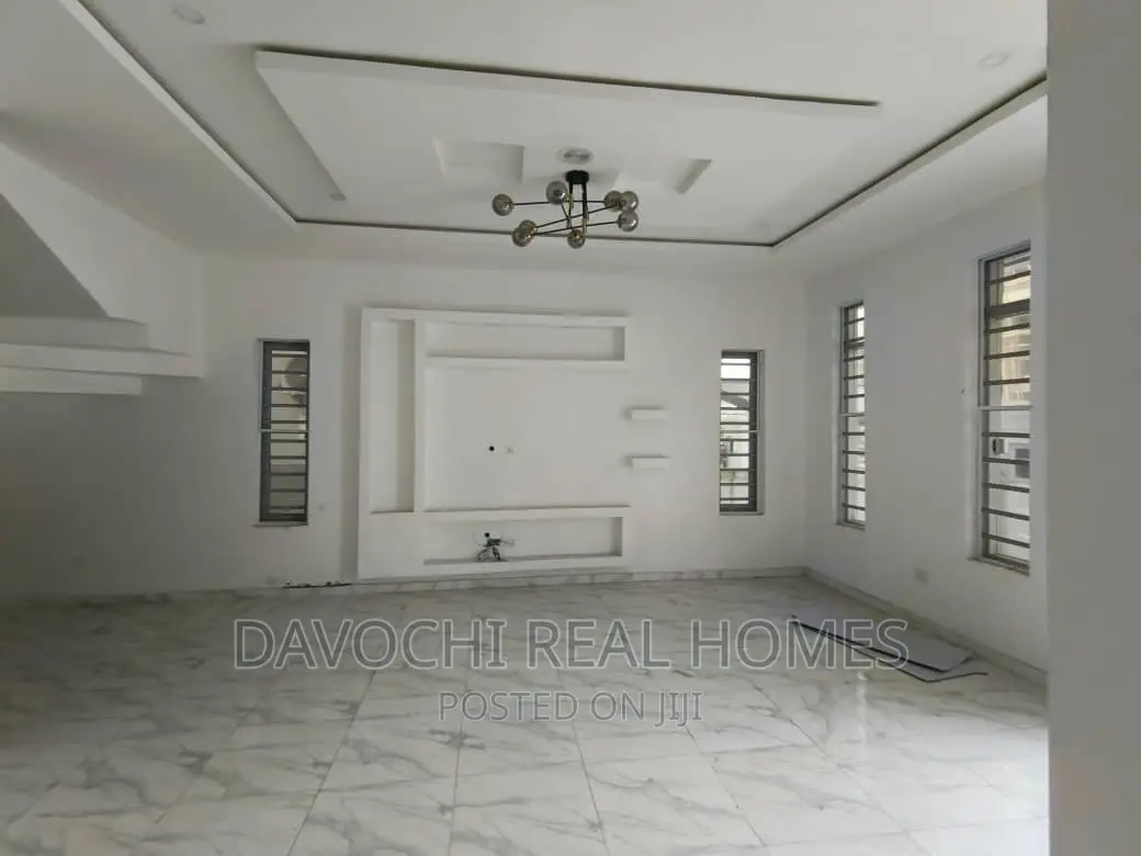 4bdrm Duplex in Chevron, Lekki for rent in Lekki