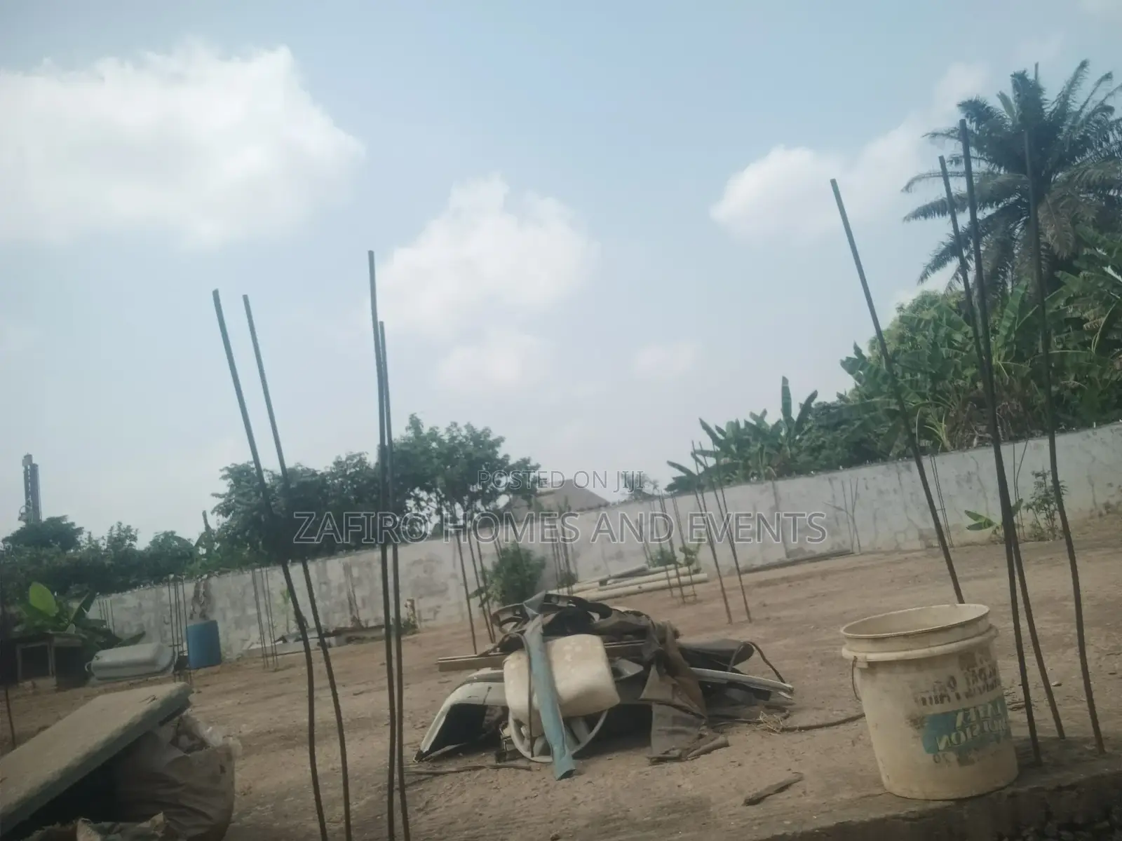 Strategic 15 Rooms Hotel Near Iwo Road in Iwo Road