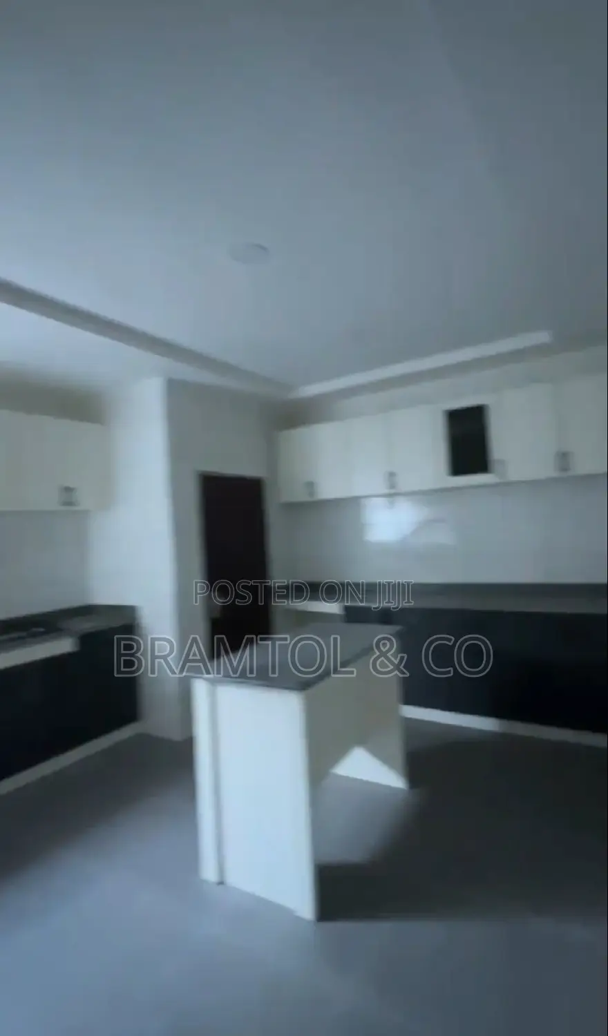 5bdrm Duplex in Kaura for rent in Kaura