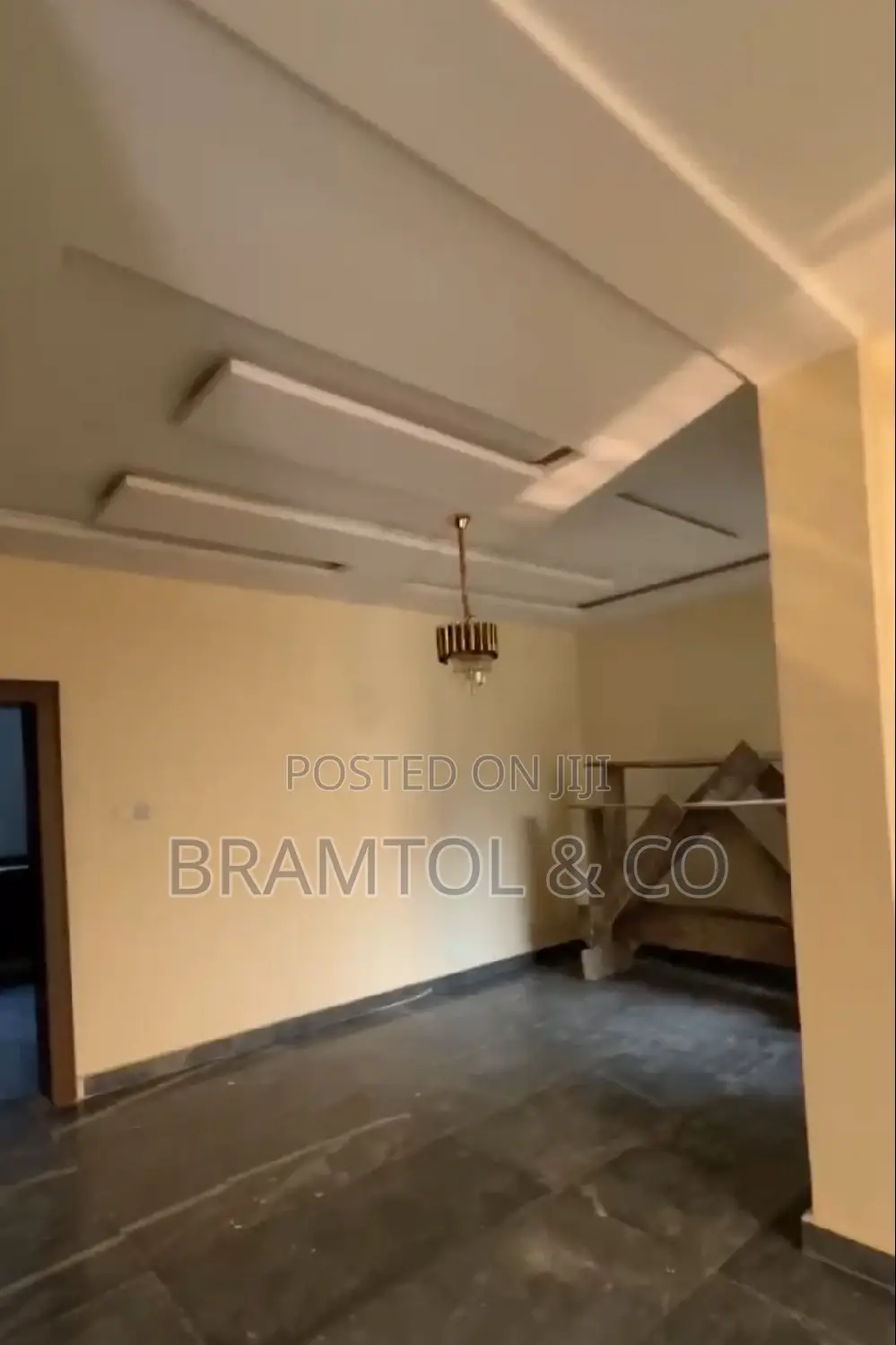 5bdrm Duplex in Kaura for rent in Kaura