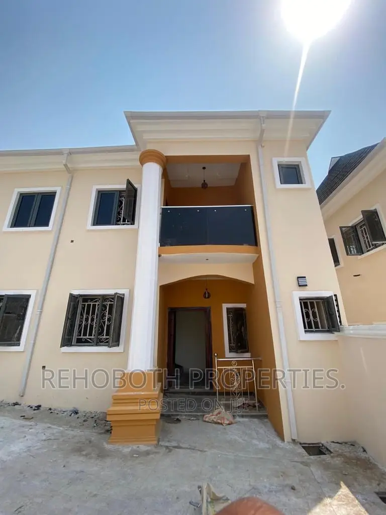 4bdrm Duplex in Kolapo Ishola Gra, Ibadan for rent in Ibadan