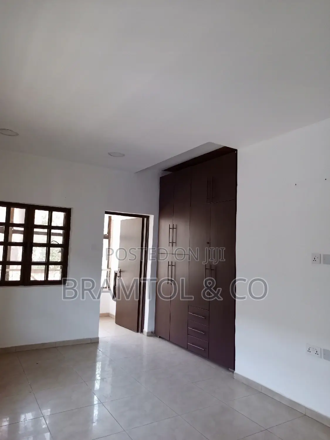4bedroom Detached Duplex With Bq for Office or Residential in Wuse 2