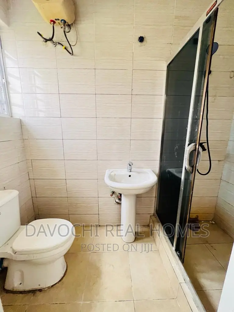 3bdrm Duplex in Orchid Road, Lekki for rent in Lekki