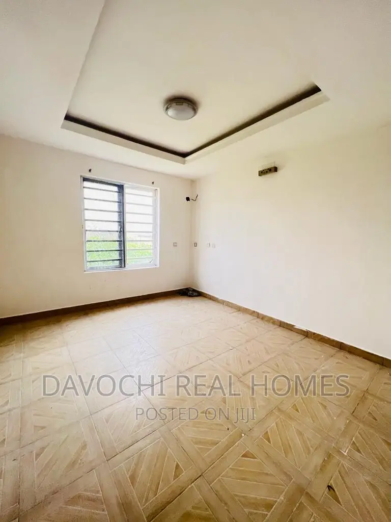 3bdrm Duplex in Orchid Road, Lekki for rent in Lekki