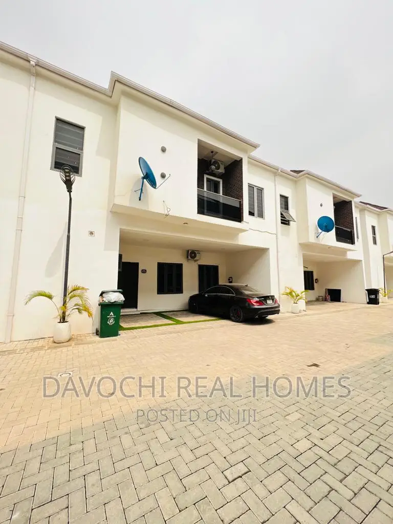 4bdrm Duplex in Orchid Road, Lekki for rent in Lekki