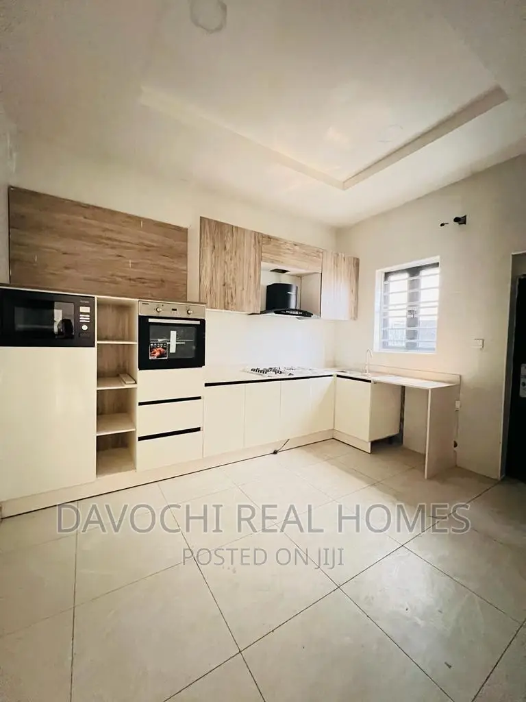 4bdrm Duplex in Orchid Road, Lekki for rent in Lekki