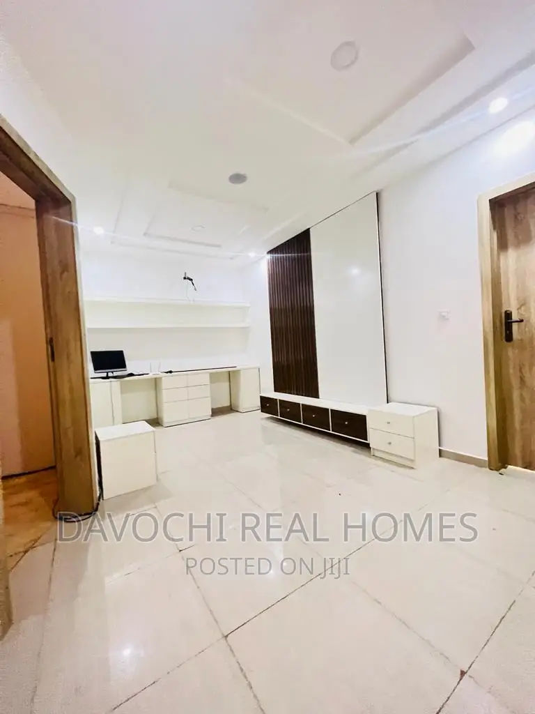 3bdrm Duplex in Victoria Crest, Lekki for rent in Lekki