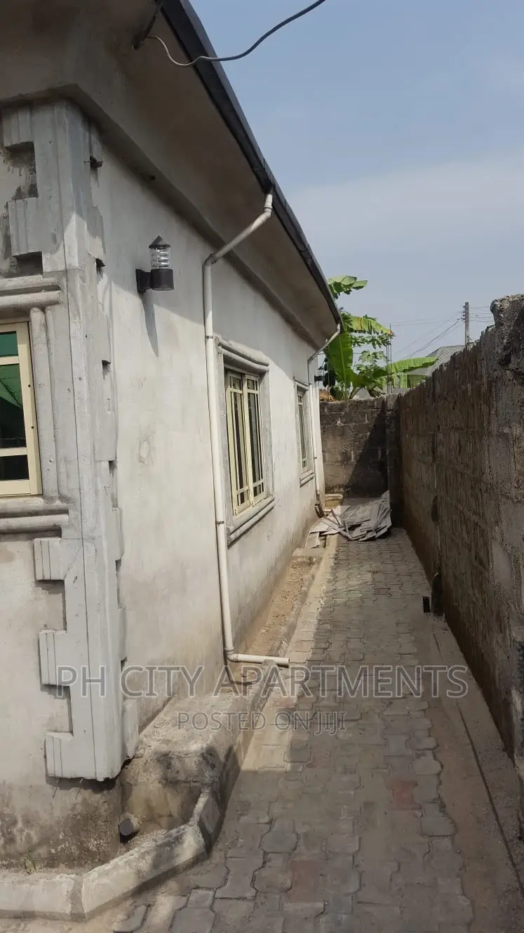 3bdrm Bungalow in Eliozu for sale in Eliozu