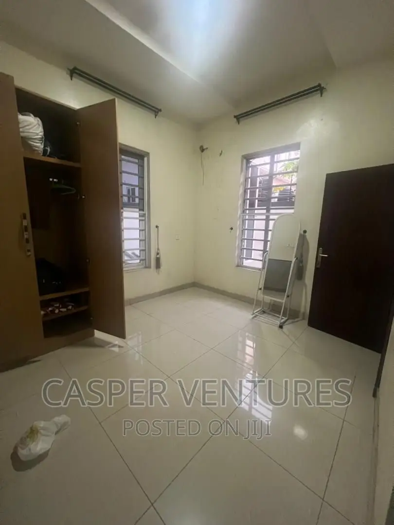 1bdrm Shared Apartment in Canal West, Osapa london for rent in Osapa london