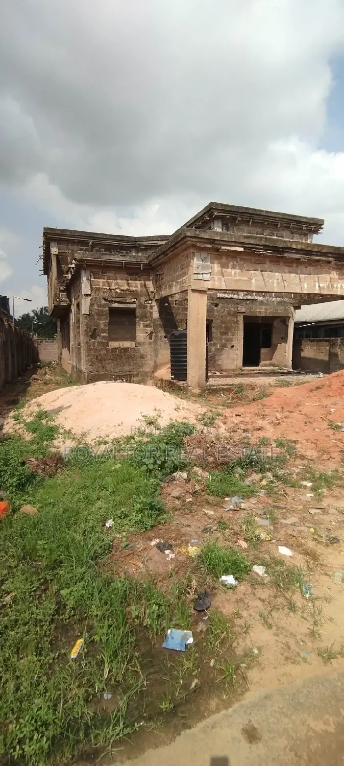 4bdrm Duplex in Royaltor, Benin City for sale in Benin City