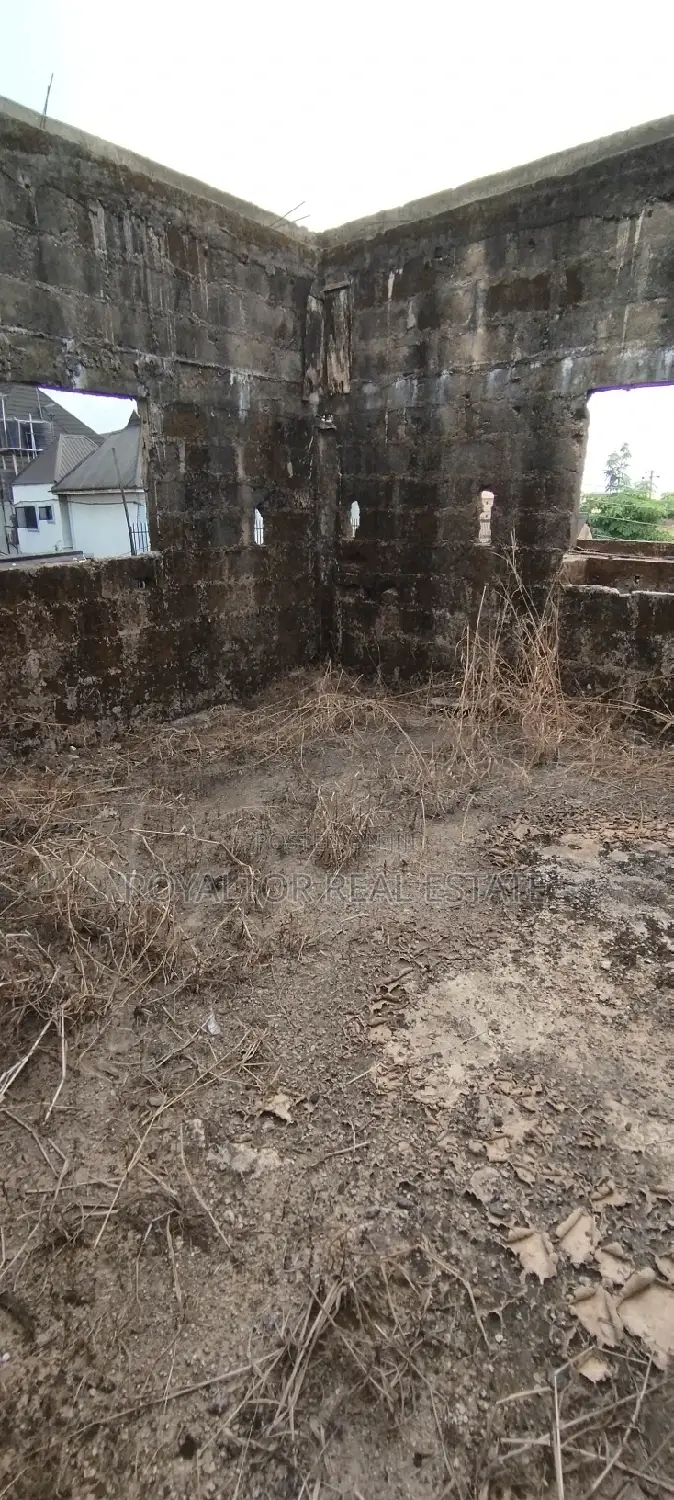 4bdrm Duplex in Royaltor, Benin City for sale in Benin City