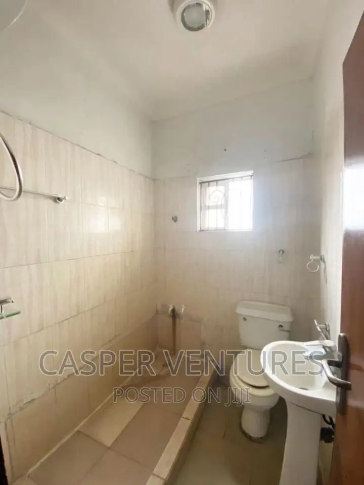 3bdrm Apartment in Marwa, Lekki for rent in Lekki