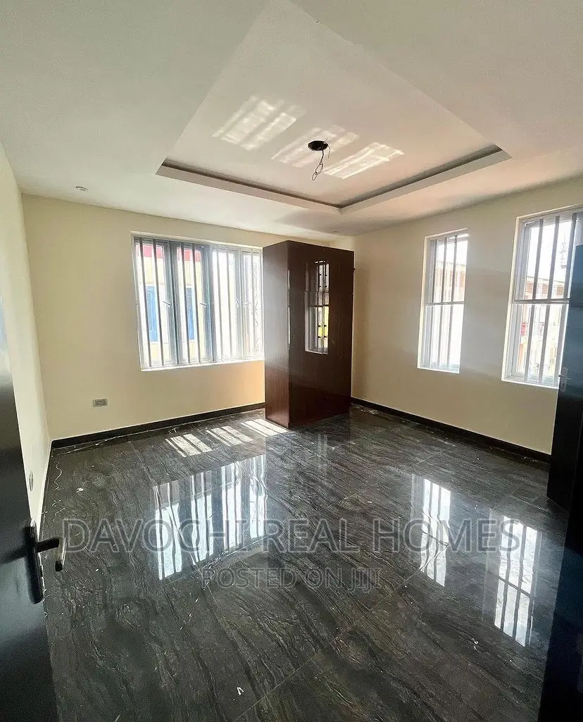 3bdrm Apartment in Ikate, Lekki for rent in Lekki