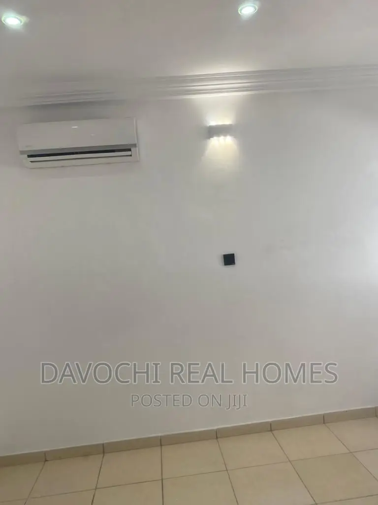 3bdrm Apartment in Lekki Phase One for rent in Lekki