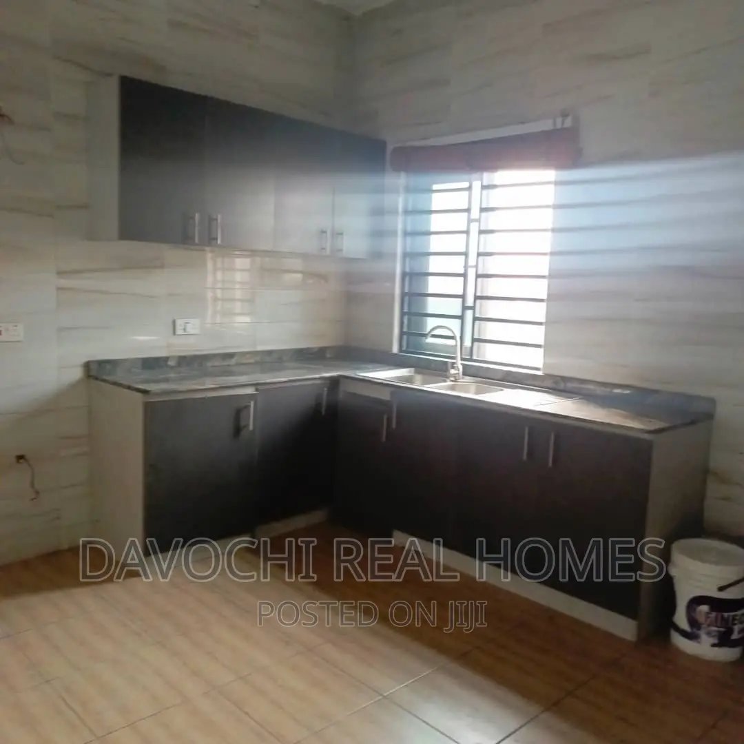 3bdrm Apartment in Ologolo, Lekki for rent in Lekki