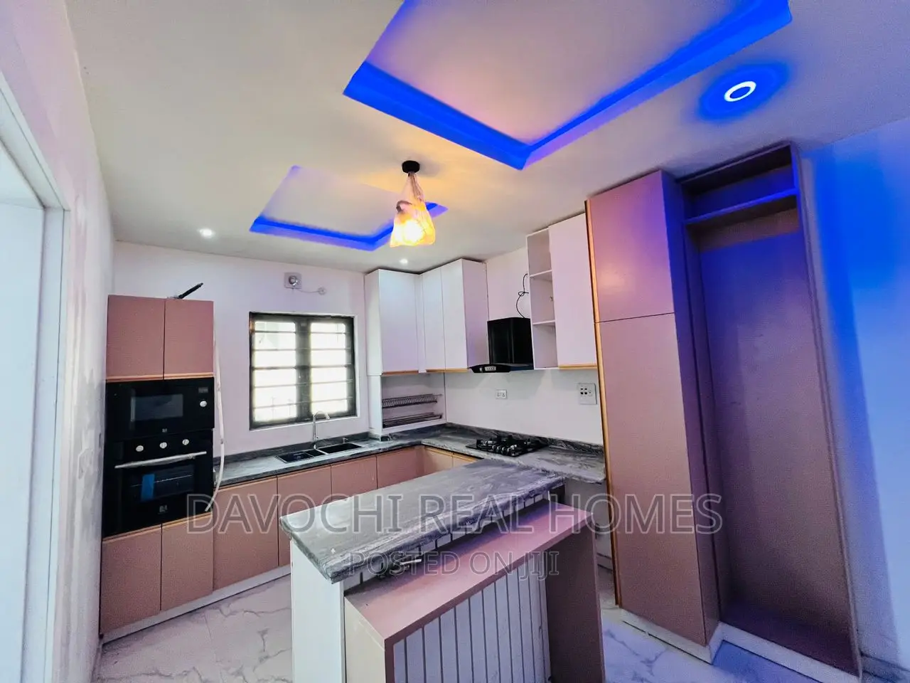 3bdrm Apartment in Chevron, Lekki for rent in Lekki
