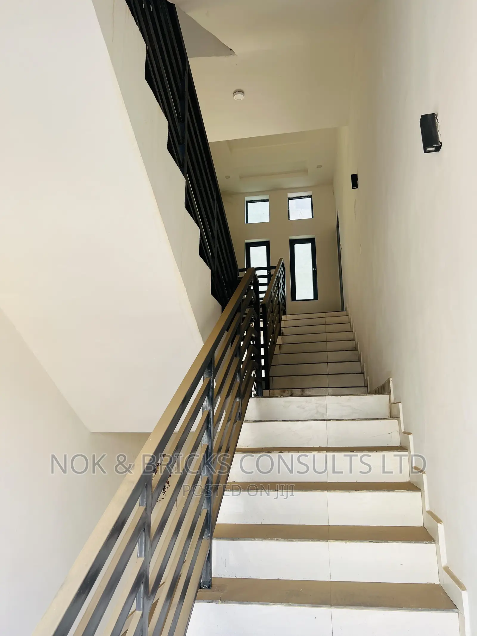 3bdrm Block of Flats in Tdf  Estate, Gaduwa for sale in Gaduwa
