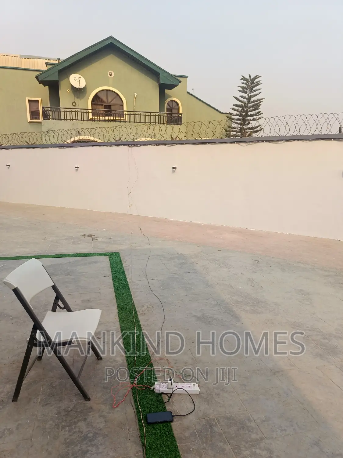55 Rooms 3 Star + Hotel on One Acres of Land in Obafemi-Owode
