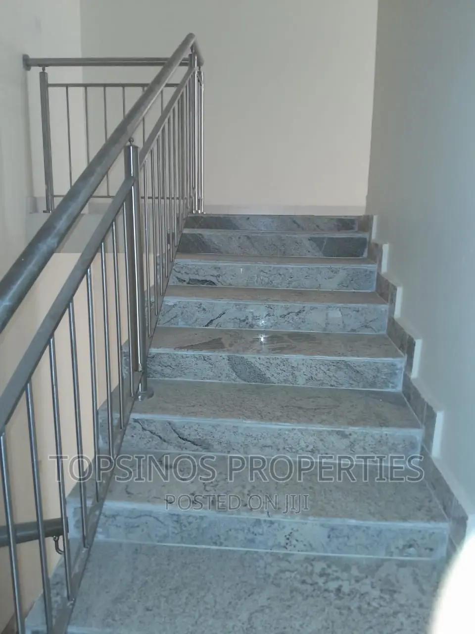 5bdrm Duplex in Dawaki for rent in Dawaki