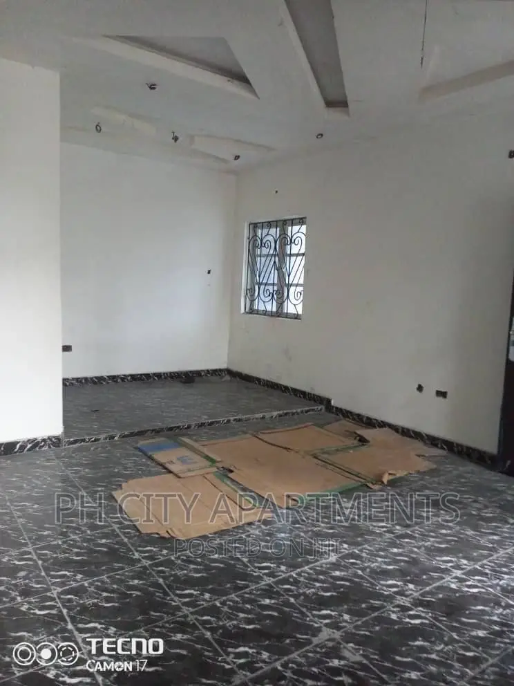 2bdrm Block of Flats in Ceedarwood Estate, Port-Harcourt for rent in Port-Harcourt