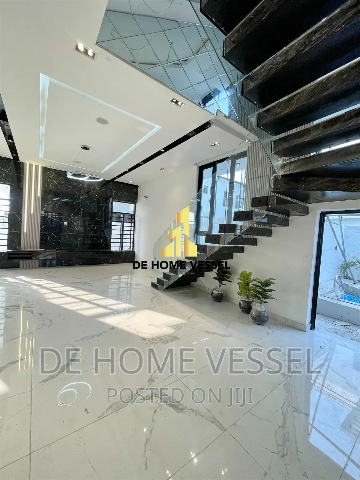 5bdrm Duplex in Ologolo for sale in Ologolo