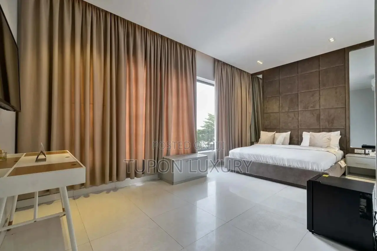 Sea View 1 Bedroom Apartment in Lekki Phase 1