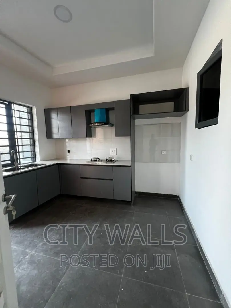 3bdrm Block of Flats in Ikate for rent in Ikate