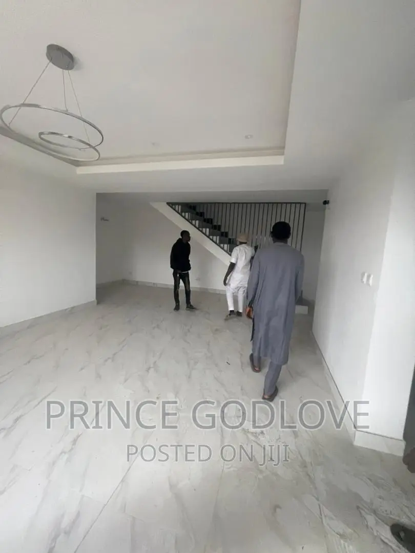 3bdrm Duplex in Dawaki for sale in Dawaki