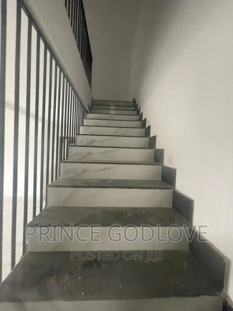 3bdrm Duplex in Dawaki for sale in Dawaki