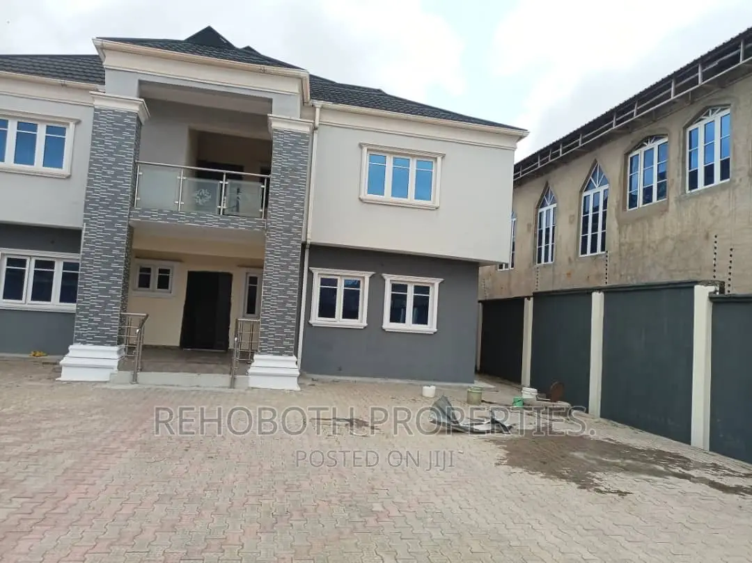 5bdrm Duplex in Bovas, Ibadan for rent in Ibadan