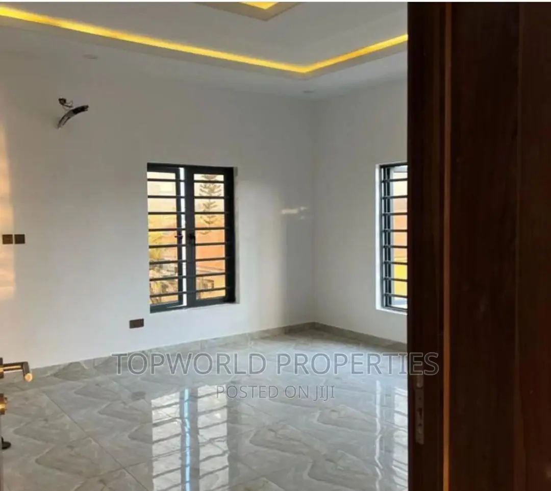 4bdrm Duplex in Omole Phase 2, Berger for sale in Berger