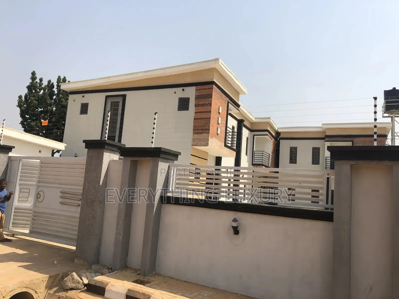 Furnished 2bdrm Townhouse / Terrace in Panaf Estate Ushafa for rent in Ushafa