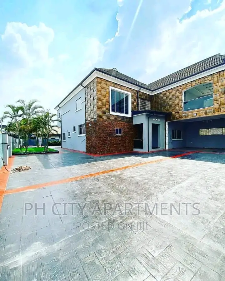 5bdrm Duplex in Mopol19, Port-Harcourt for sale in Port-Harcourt