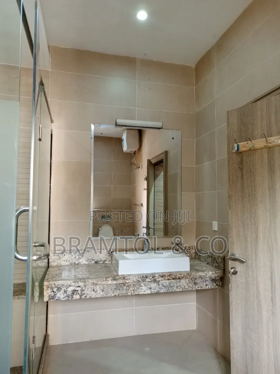 4bdrm Townhouse / Terrace in Wuye for rent in Wuye