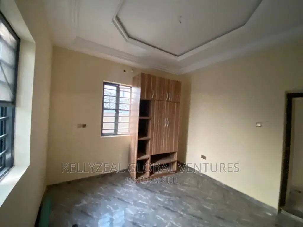 Mini Flat in Unity Estate, Ago Palace for rent in Ago Palace