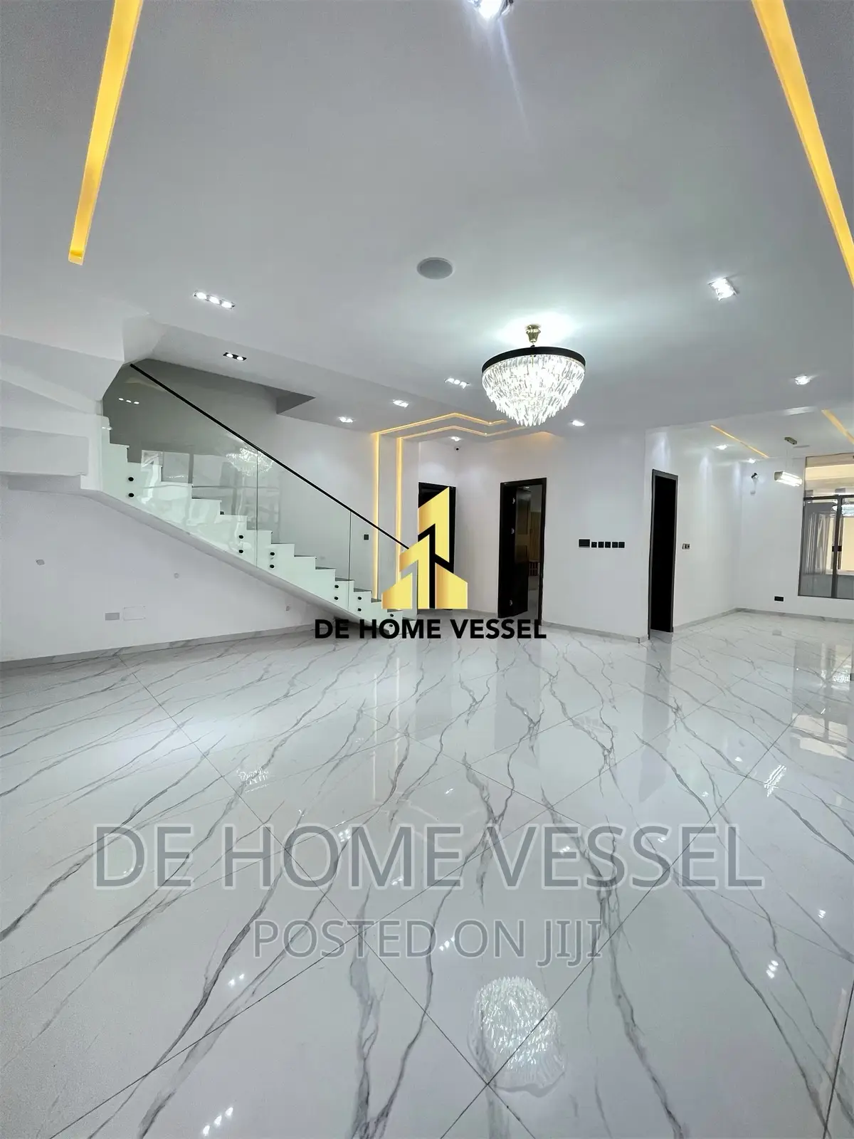 5bdrm Duplex in Osapa london for sale in Osapa london