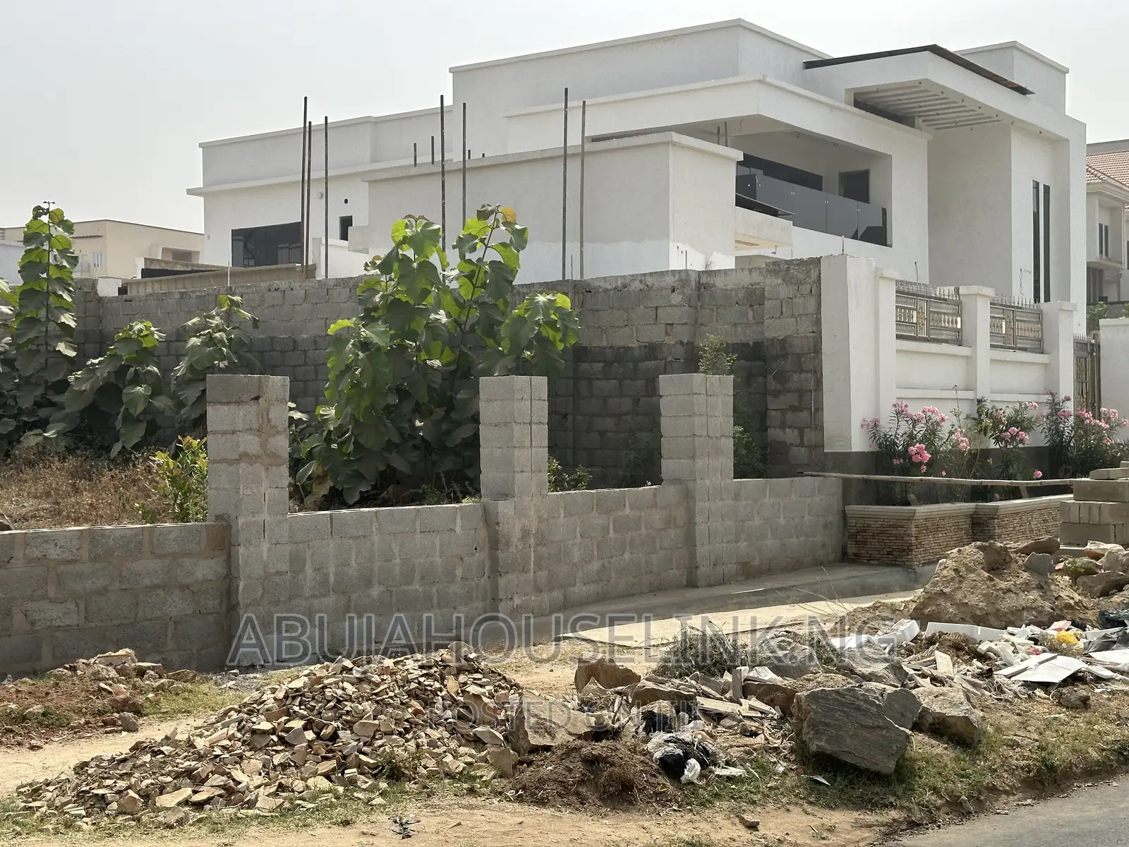 Certificate of Occupancy Plot by Fcda in Guzape District