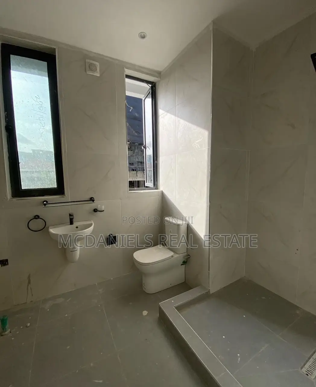 3bdrm Maisonette in Lekki Phase 1 for sale in Lekki Phase 1