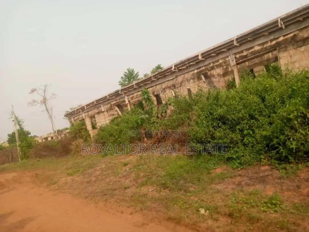 4bdrm Bungalow in Royaltor, Benin City for sale in Benin City