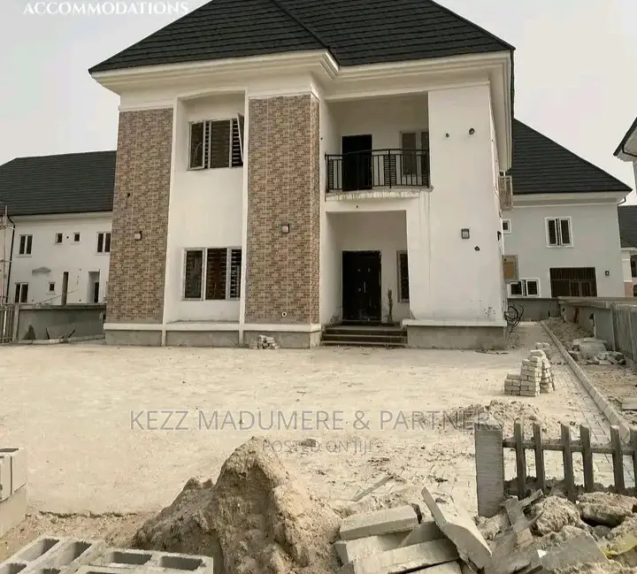 4bdrm Duplex in Reef Court Estate,, Port-Harcourt for sale in Port-Harcourt