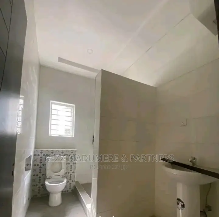 4bdrm Duplex in Reef Court Estate,, Port-Harcourt for sale in Port-Harcourt