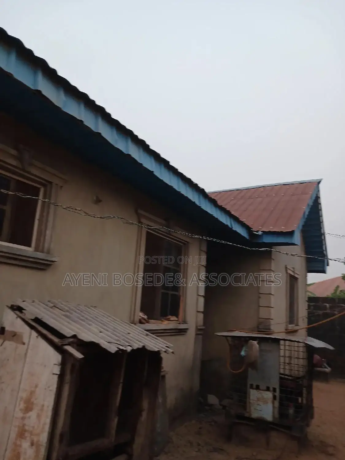 4bdrm Bungalow in Ibasha, Obafemi-Owode for sale in Obafemi-Owode
