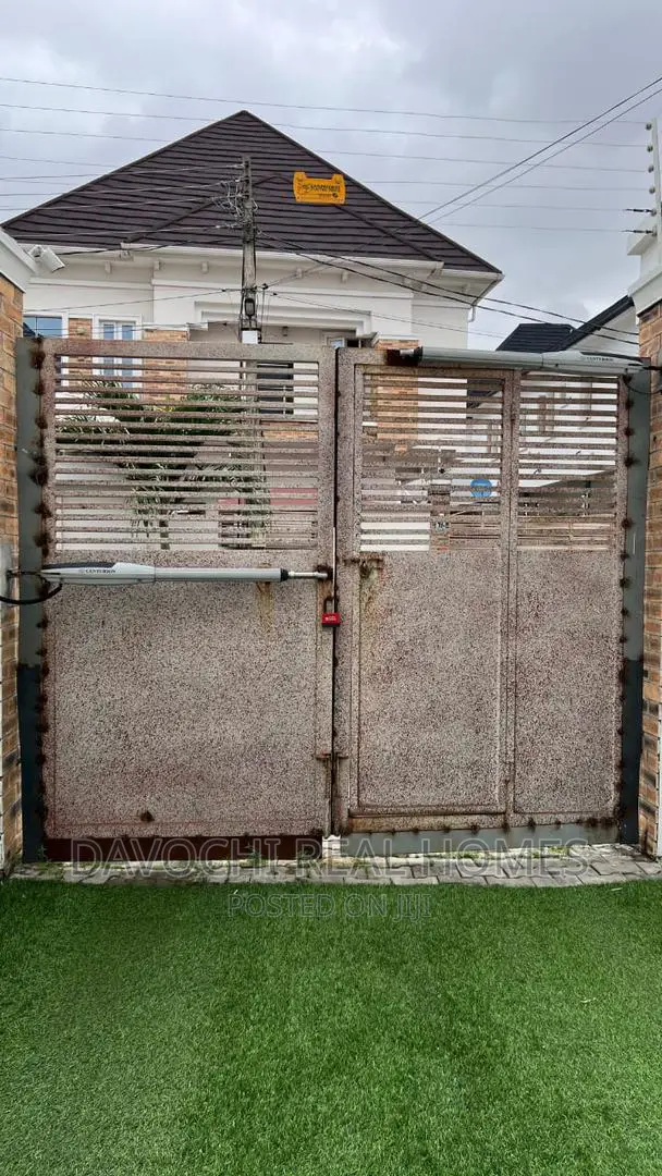 Furnished 4bdrm Duplex in Chevron, Lekki for sale in Lekki