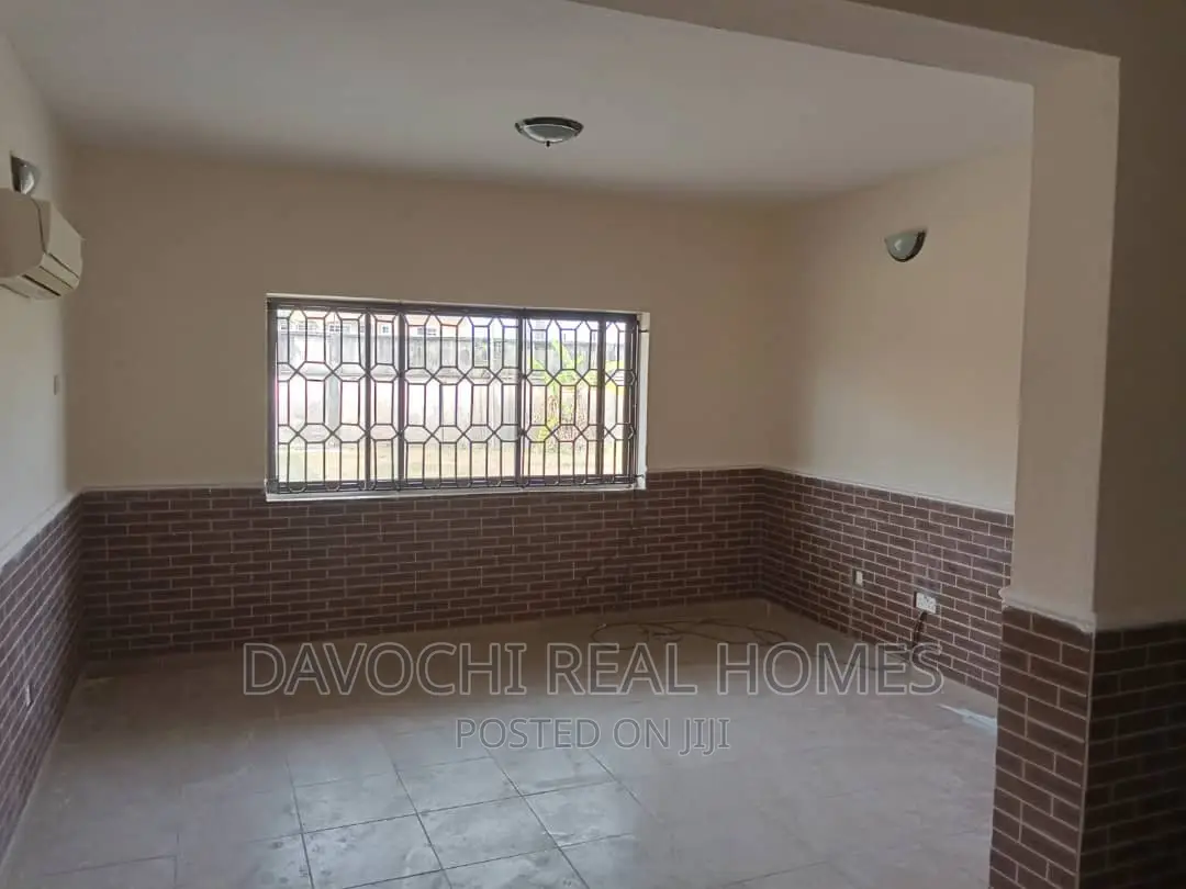 5bdrm Duplex in Ajah-Lekki for rent in Lekki
