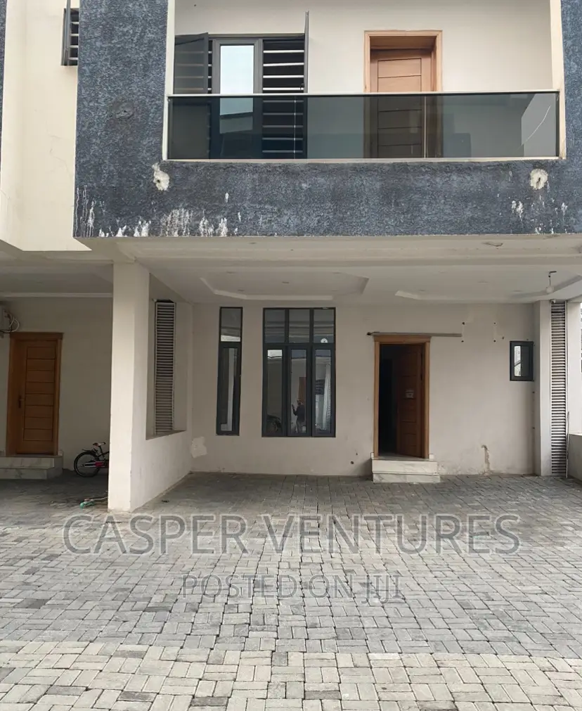 Studio Apartment in Jadeville, Chevron for rent in Chevron