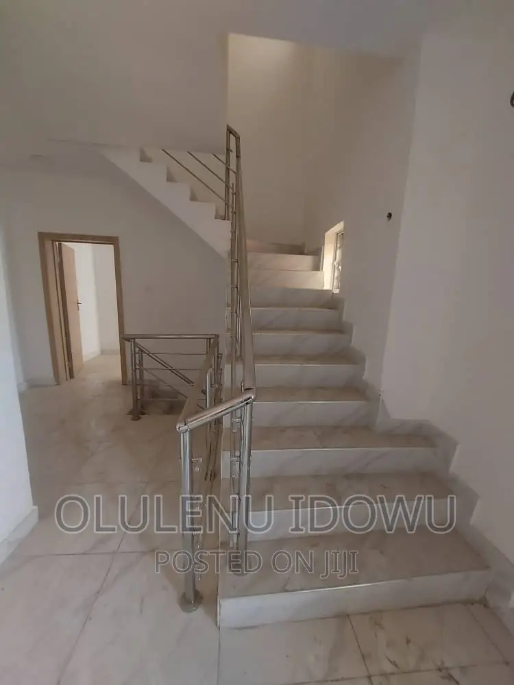 Furnished 4bdrm Duplex in Alimosho for sale in Alimosho