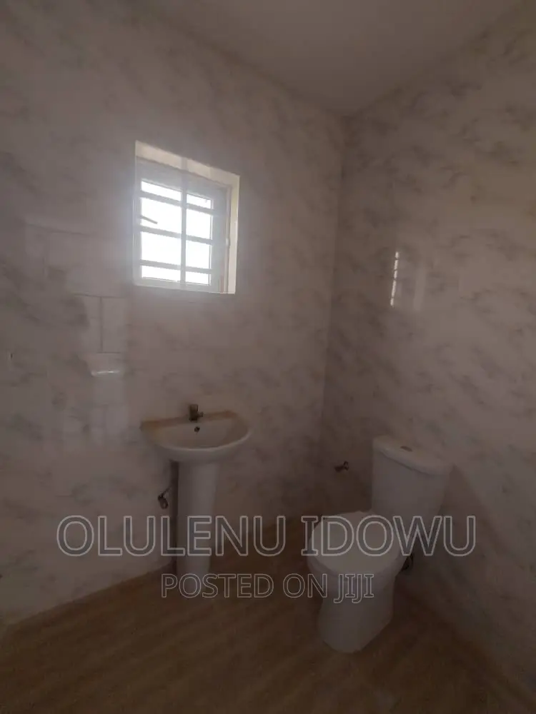 Furnished 4bdrm Duplex in Alimosho for sale in Alimosho