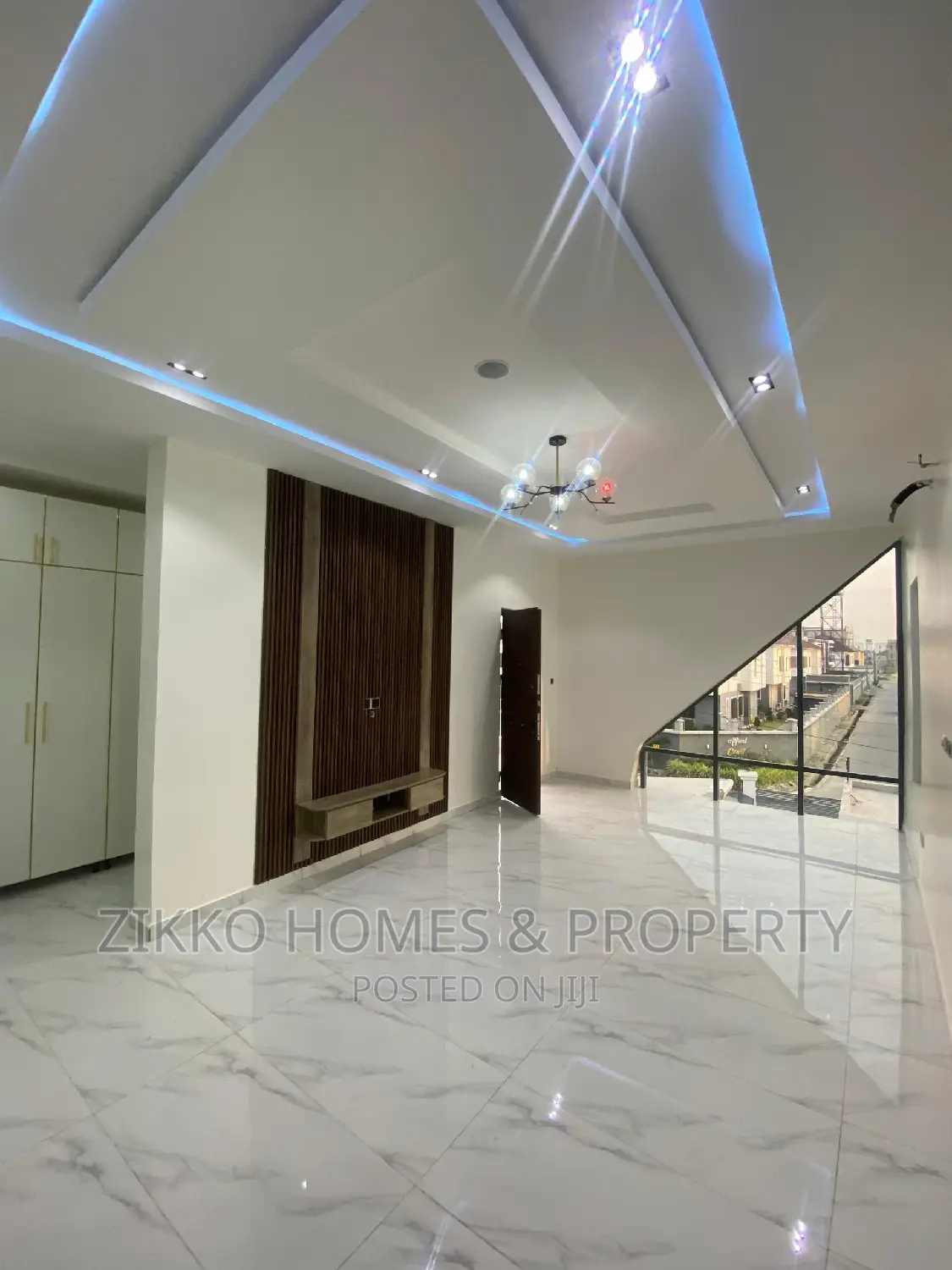 5bdrm Duplex in Agungi, Lekki for sale in Lekki