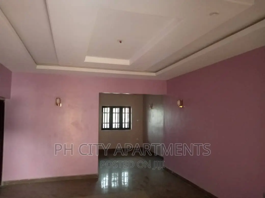 3bdrm Block of Flats in Flourish Gardens, Port-Harcourt for rent in Port-Harcourt