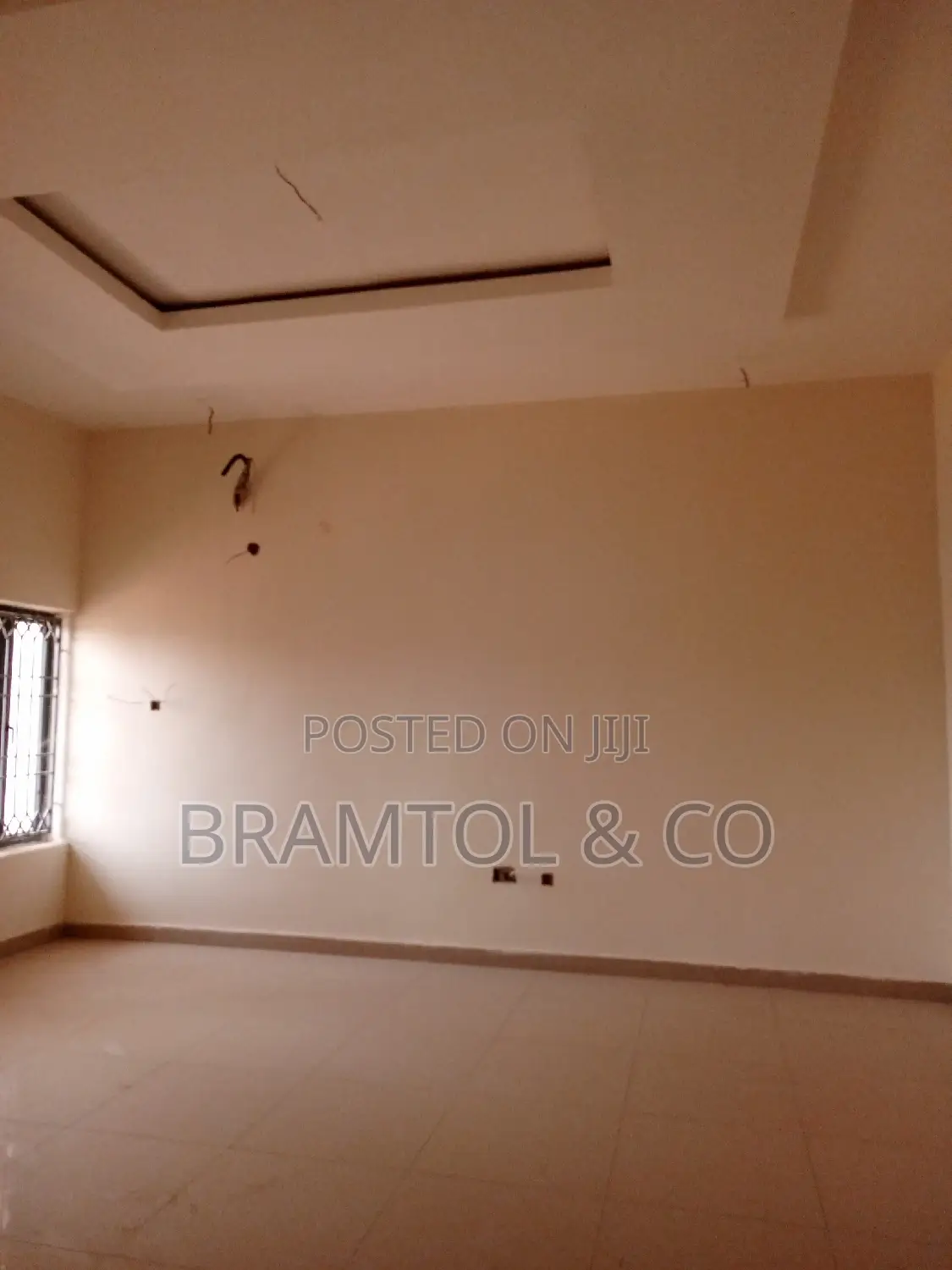 4bdrm Townhouse / Terrace in Durumi for rent in Durumi